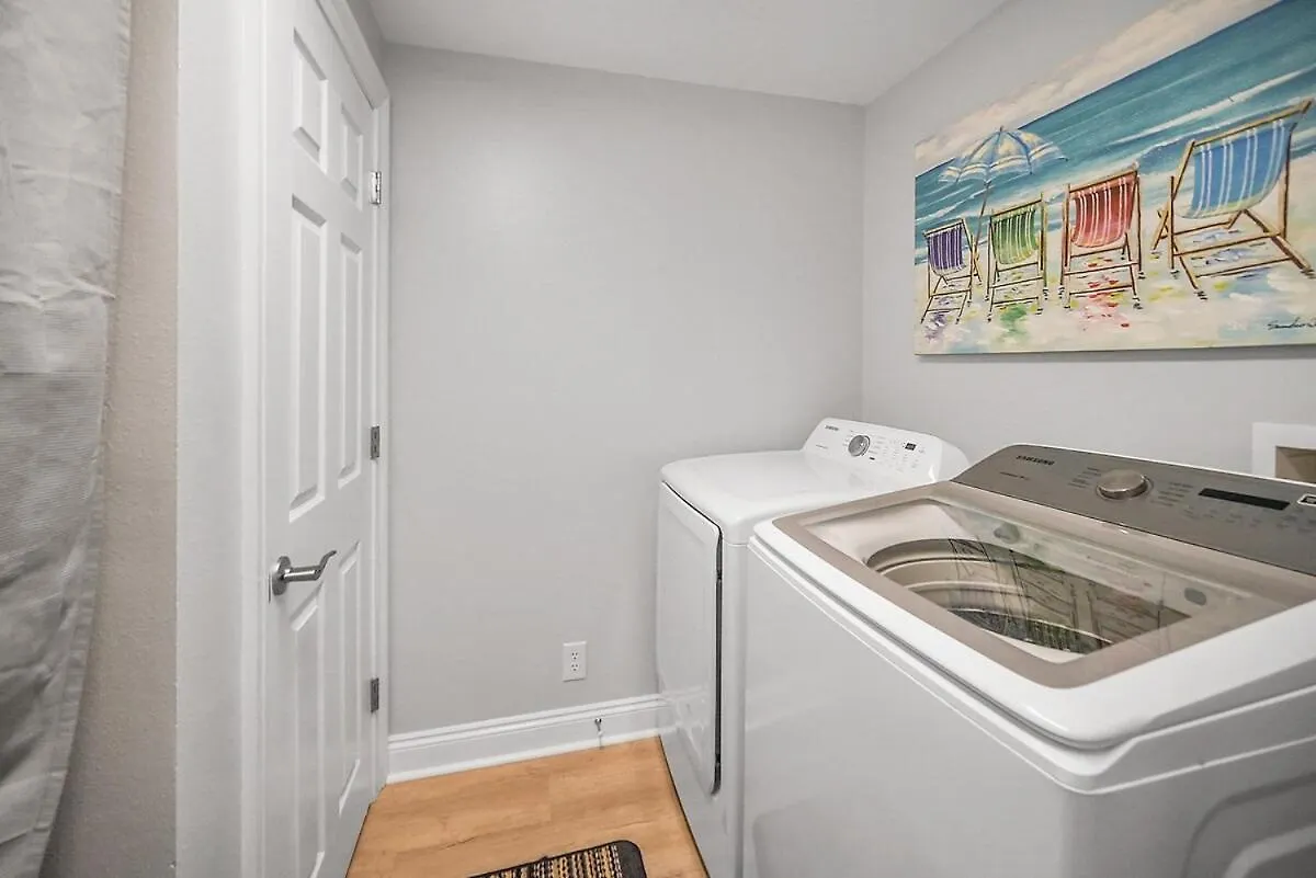 Calypso 1706 East Direct Gulf Front 3Br 2 Kings 2Ba Apartment Panama City Beach